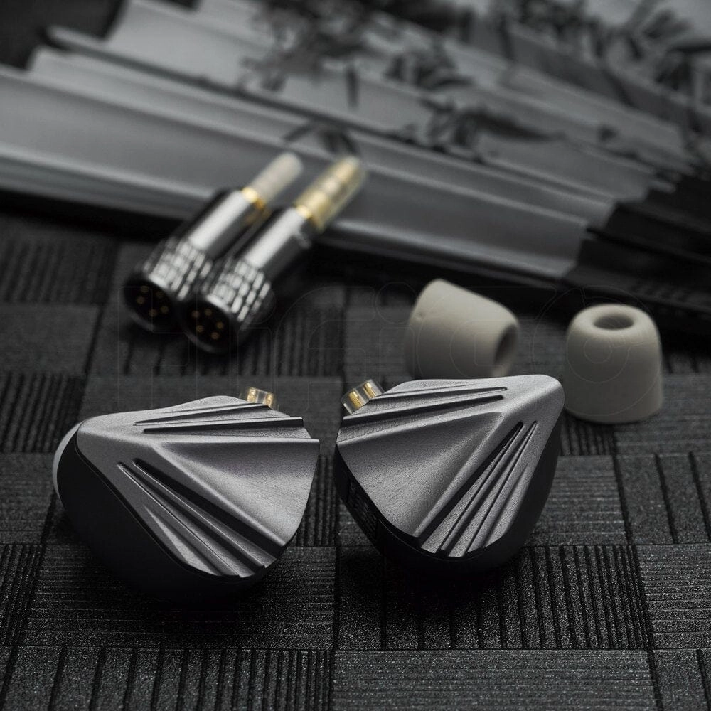 CVJ Kumo 8BA In-Ear Monitors Earphone