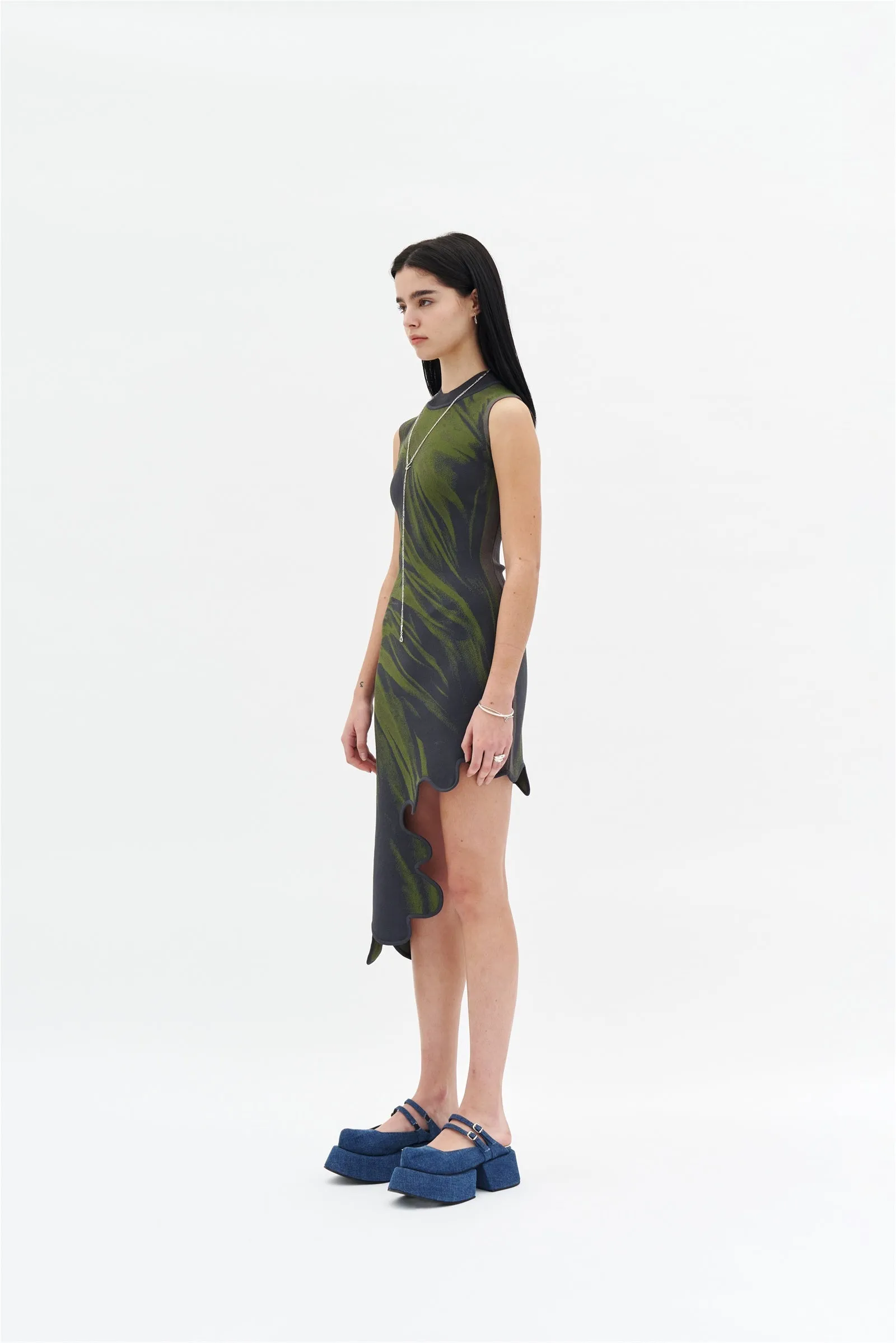 MIA SIGNATURE WAVY DRESS